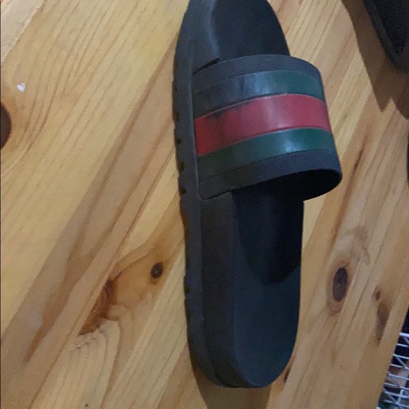 Gucci slides - Picture 3 of 4